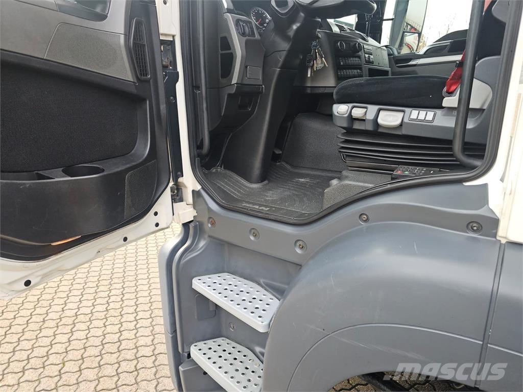 MAN TGS 26.500 6X2-4 Smagās mašīnas ar konteineriem