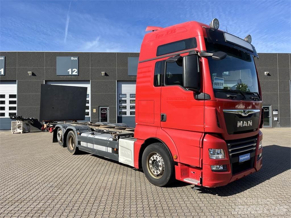 MAN TGX 26.500 6x2 Smagās mašīnas ar konteineriem