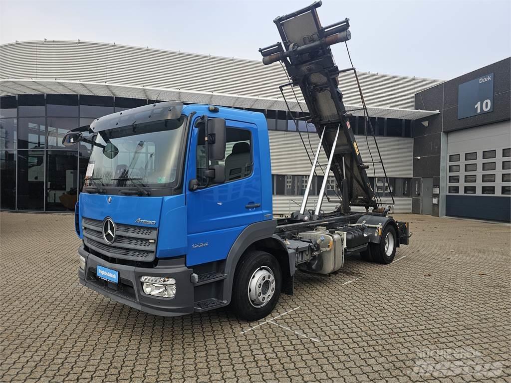 Mercedes-Benz Atego 1224 Kabeļu pacēlājs nomontējamām kravas mašīnām