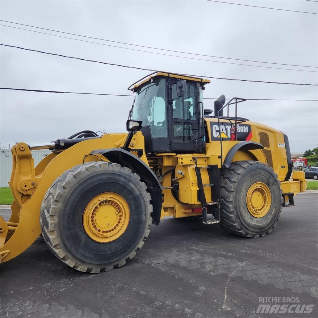 CAT 980M Iekrāvēji uz riteņiem