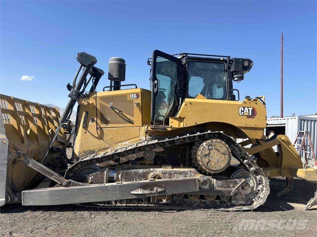 CAT D6 Kāpurķēžu buldozeri