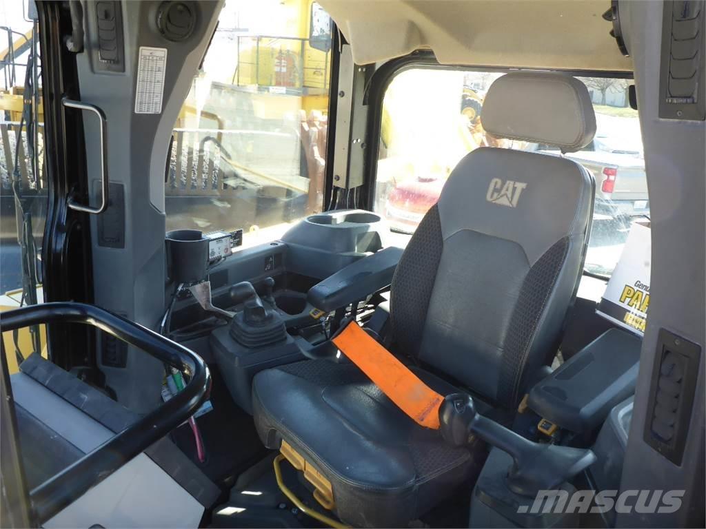 CAT D6 WH Kāpurķēžu buldozeri