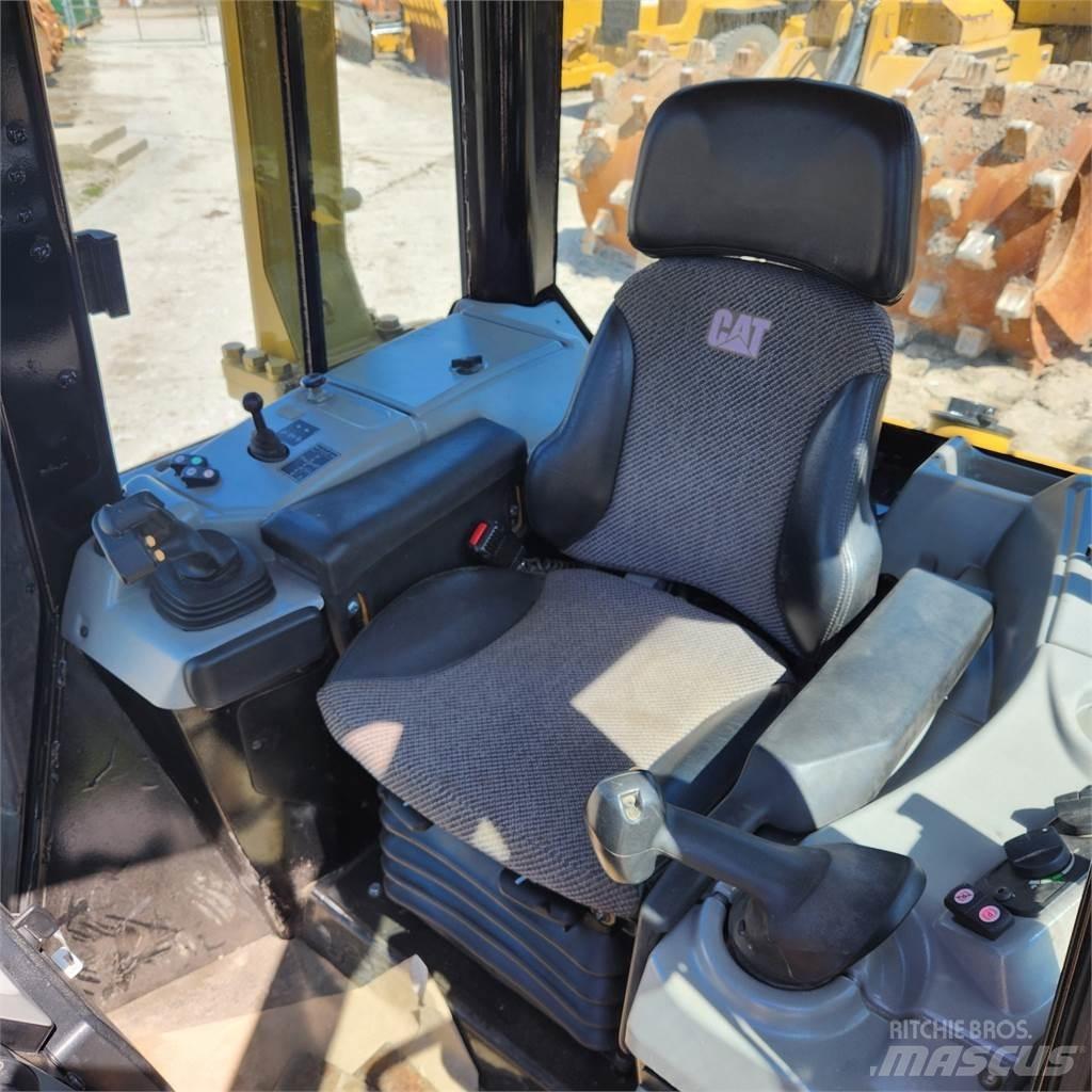 CAT D6N LGP Kāpurķēžu buldozeri