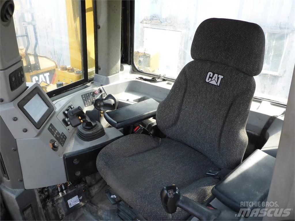 CAT D8T LGP Kāpurķēžu buldozeri