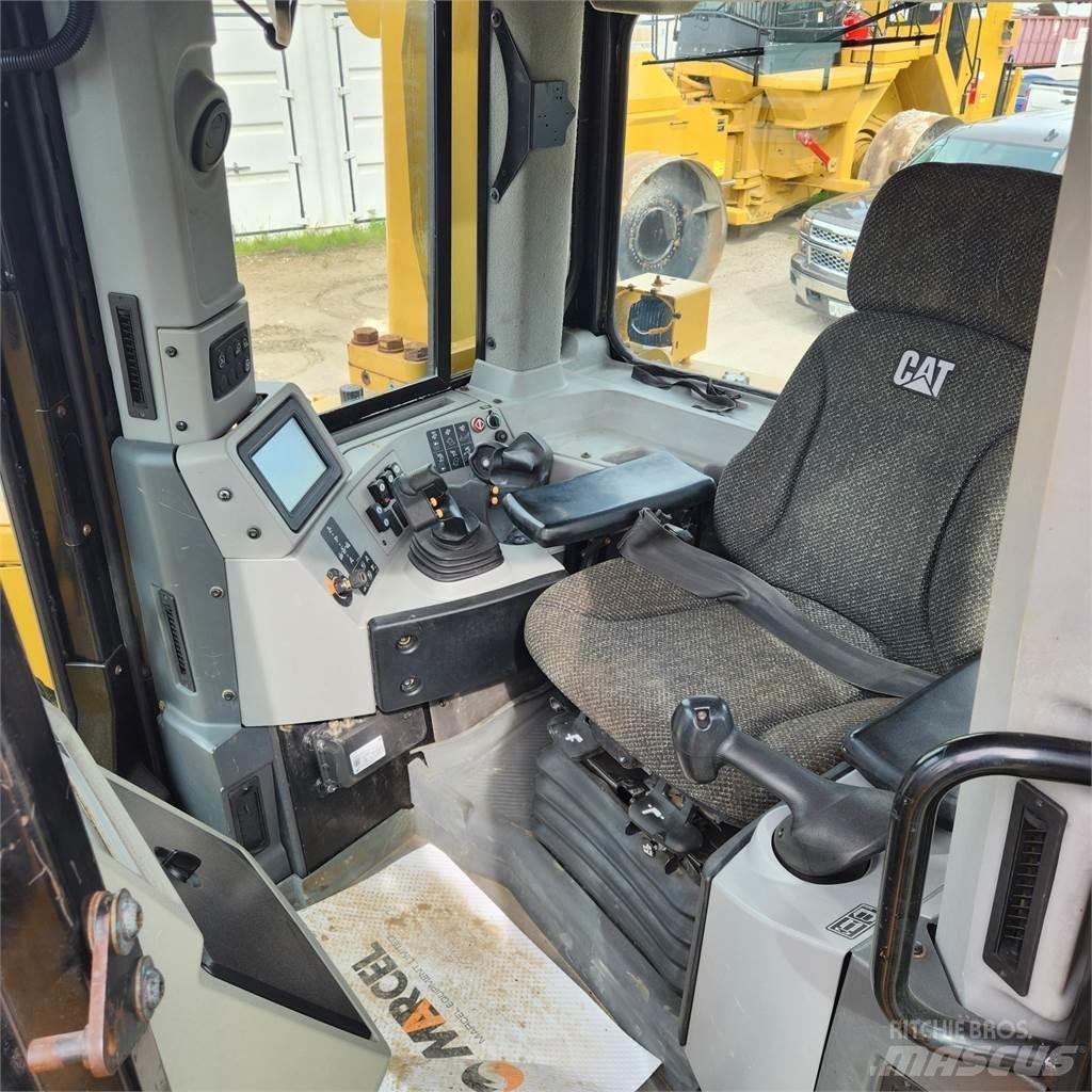 CAT D8T LGP Kāpurķēžu buldozeri