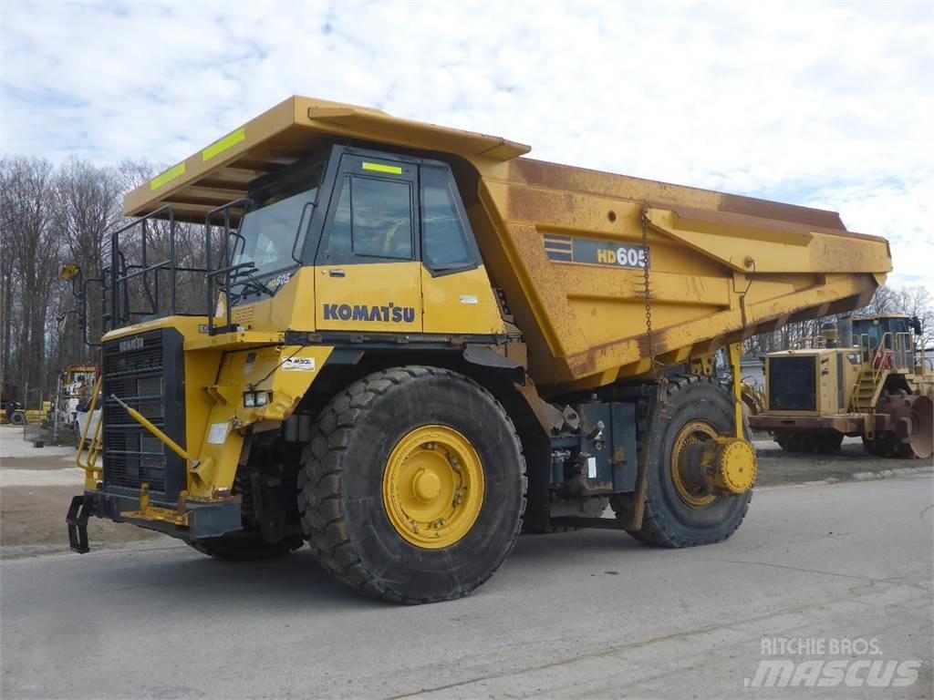 Komatsu HD605-7 Karjeras kravas automašīnas