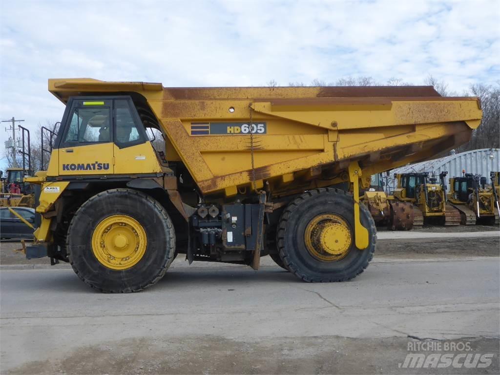 Komatsu HD605-7 Karjeras kravas automašīnas