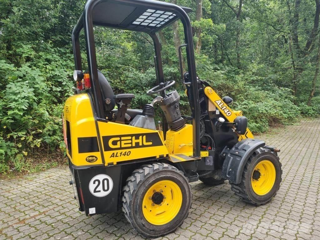 Gehl AL140 Mini iekrāvēji