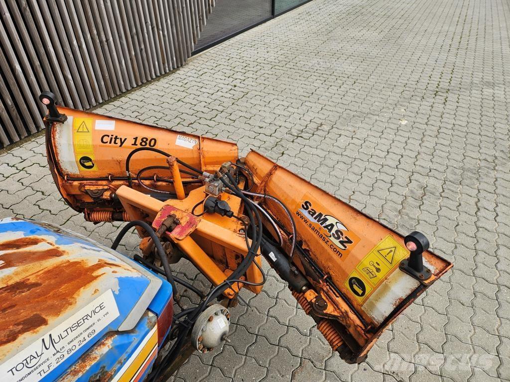 Iseki GEARMODEL Kompaktie traktori