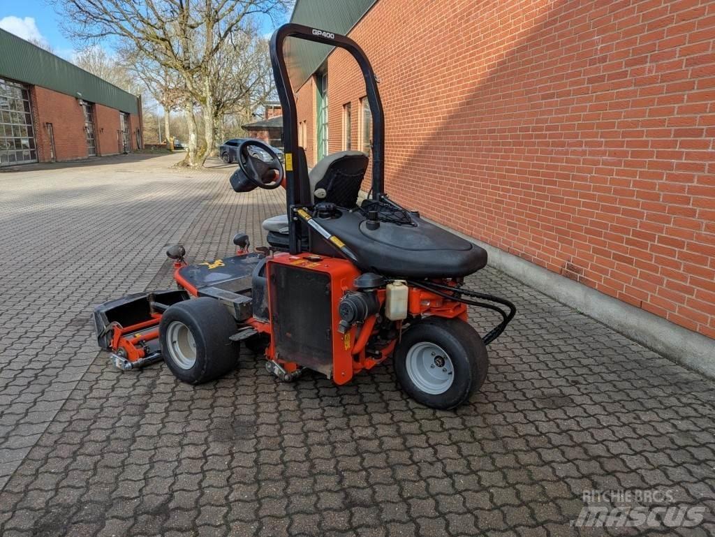 Jacobsen GP 400 Mauriņa traktors