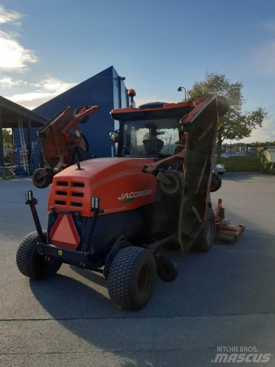 Jacobsen HR 9016 Mauriņa traktors