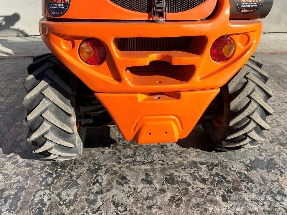 Ausa T144 Teleskopiskie manipulatori