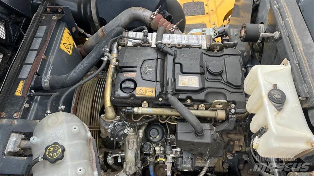 Bell B20E 6X6 Mini pašizgāzēji