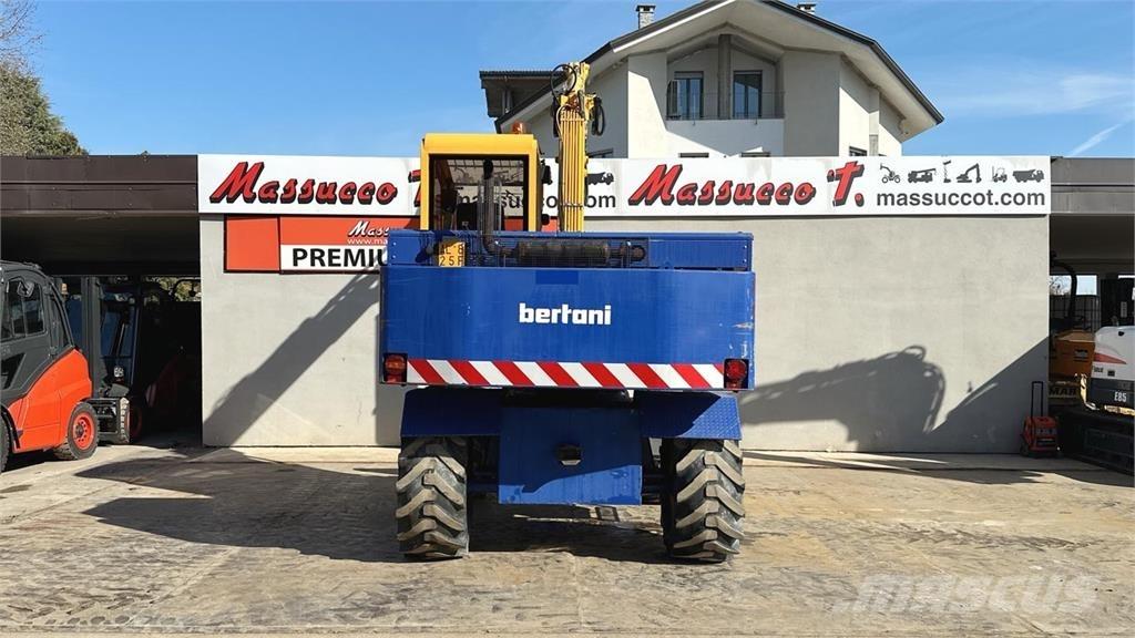 Bertani S3A 4x4 Ekskavatori uz riteņiem