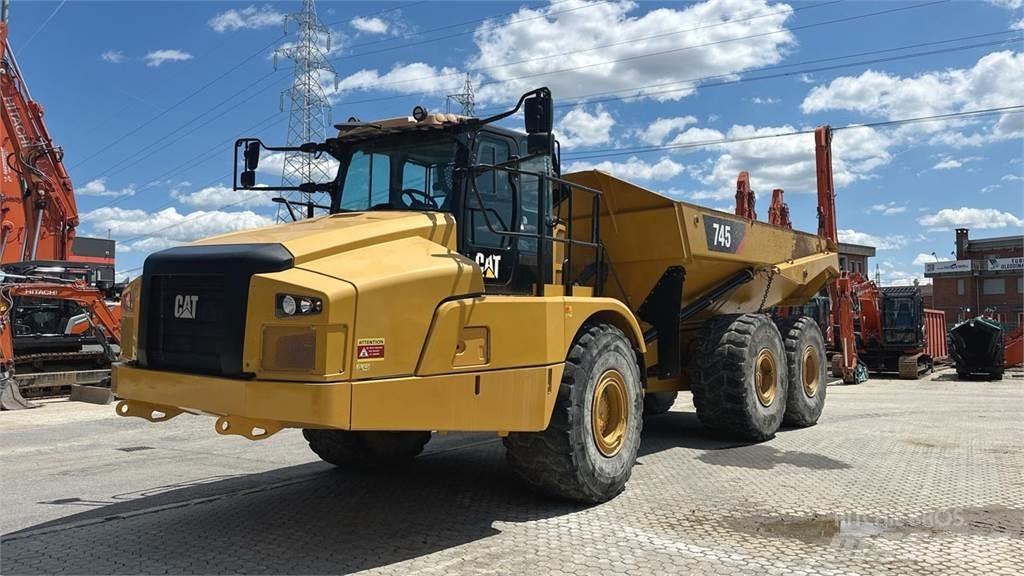 CAT 745C 6X6 Mini pašizgāzēji