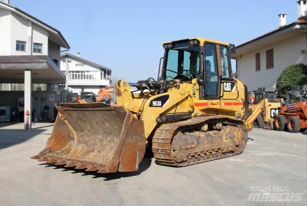CAT 963D Iekrāvēji uz riteņiem