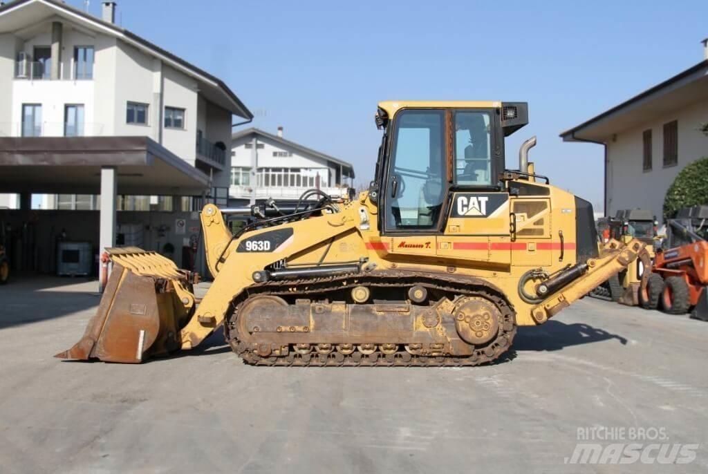 CAT 963D Iekrāvēji uz riteņiem