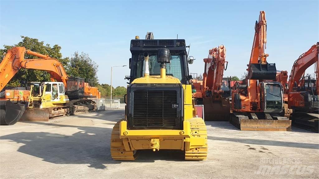 CAT 963D Iekrāvēji uz riteņiem