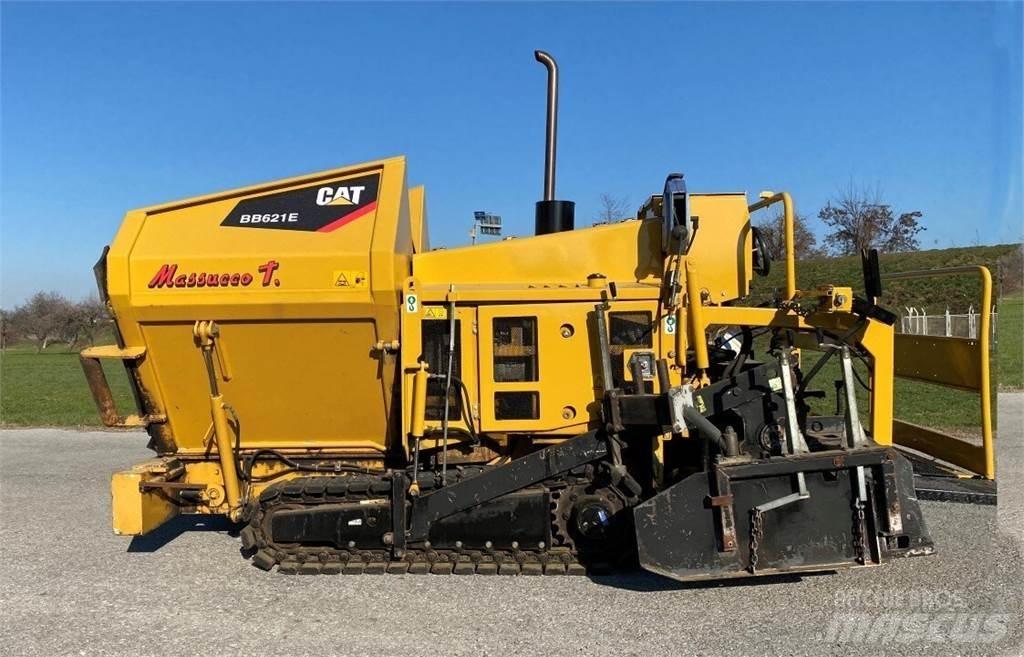 CAT BB621E Asfalta klājēji