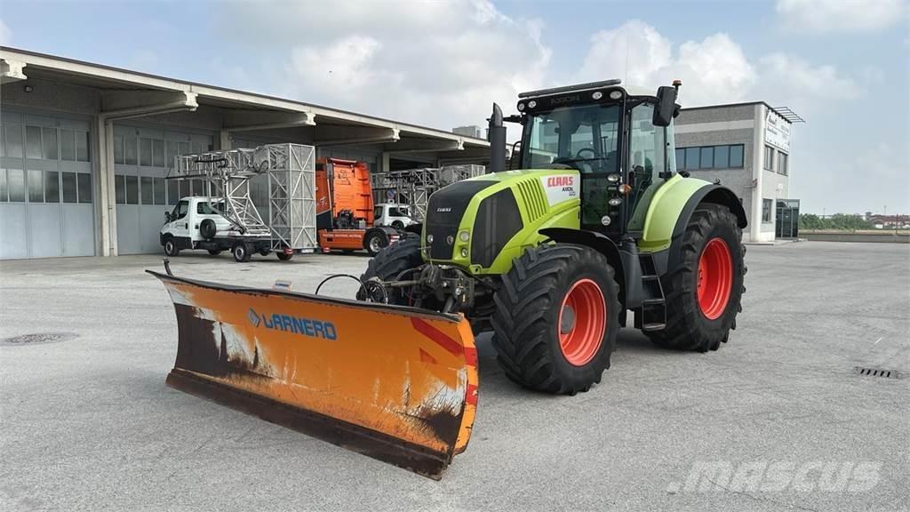 CLAAS Axion 810 4x4 Sniega naži un tīrītāji