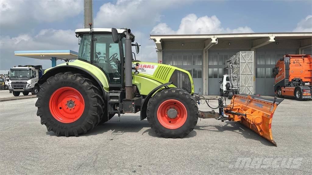 CLAAS Axion 810 4x4 Sniega naži un tīrītāji