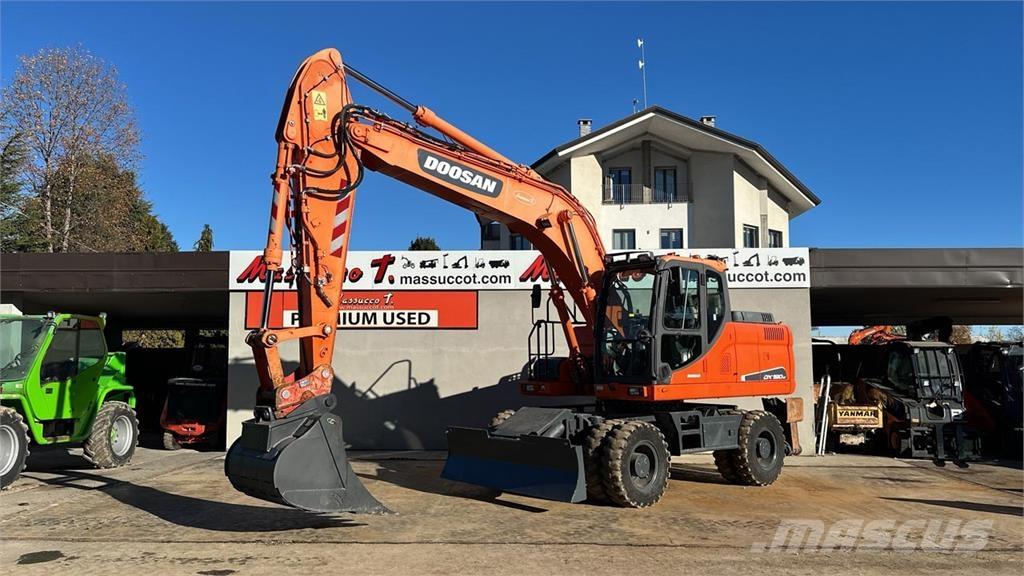 Doosan DX190W Ekskavatori uz riteņiem