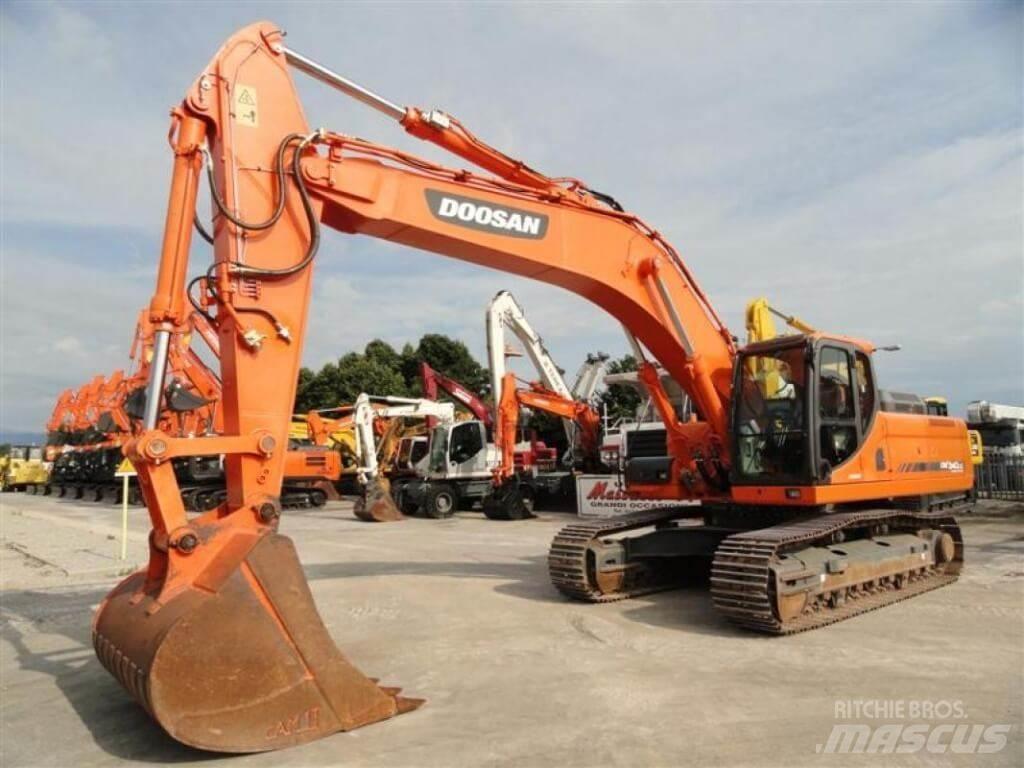 Doosan DX340LC Kāpurķēžu ekskavatori