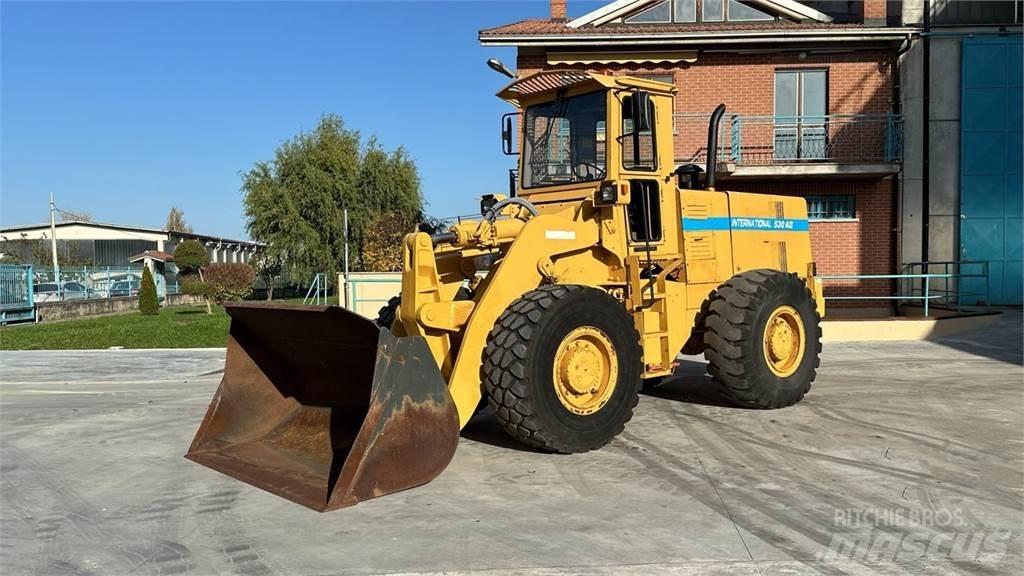 Dresser 530 AII 4x4 Iekrāvēji uz riteņiem