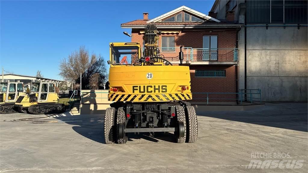 Fuchs MHB 230 ZW 4x4 Ekskavatori uz riteņiem