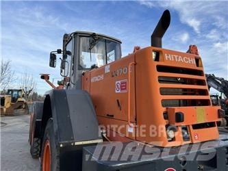 Hitachi LX170E Iekrāvēji uz riteņiem