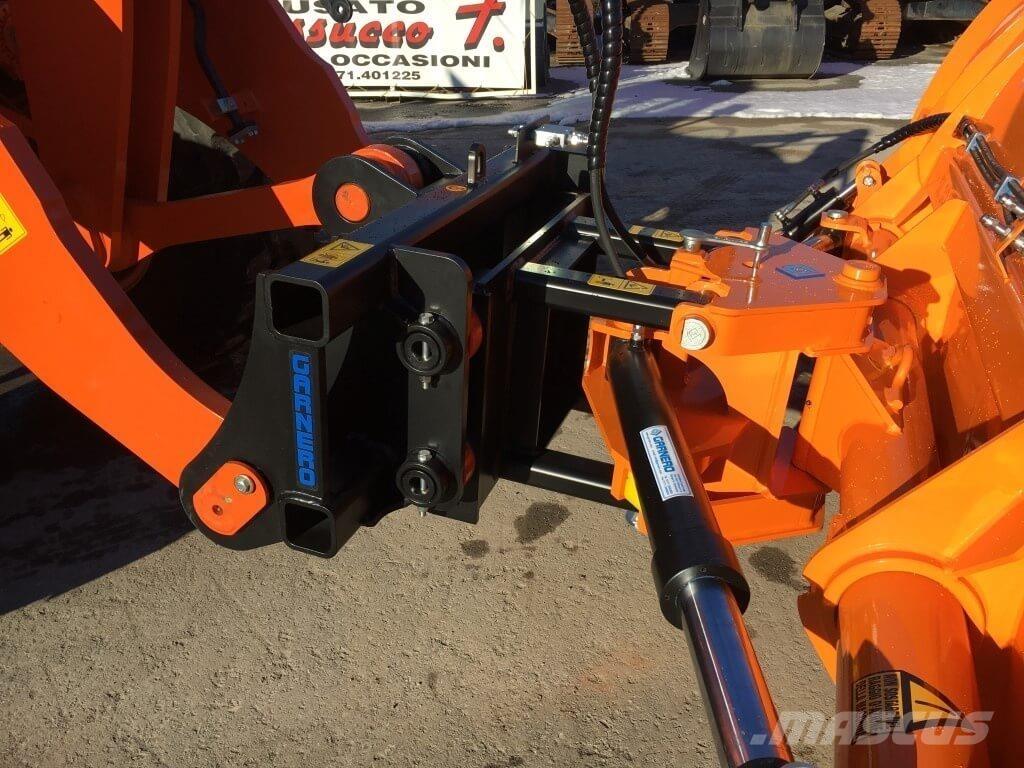 Hitachi ZW180-6 Iekrāvēji uz riteņiem
