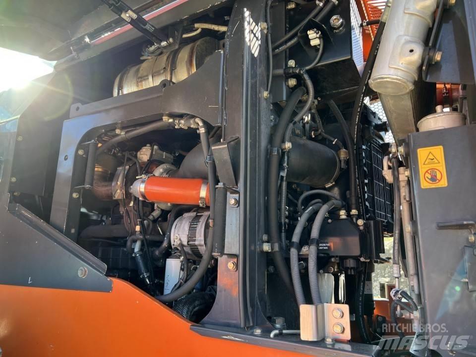 Hitachi ZW250-6 Iekrāvēji uz riteņiem