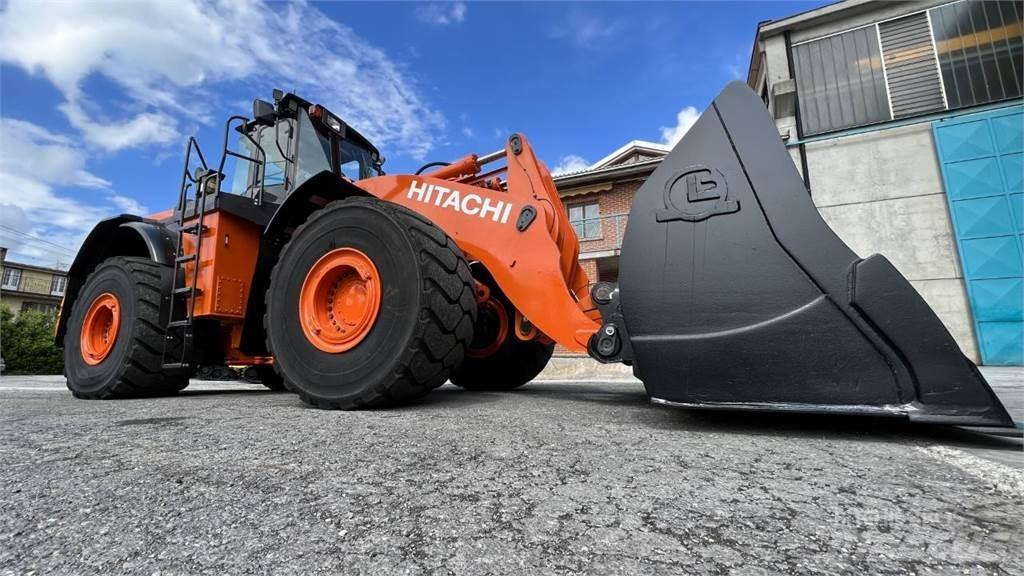 Hitachi ZW370-6 Iekrāvēji uz riteņiem