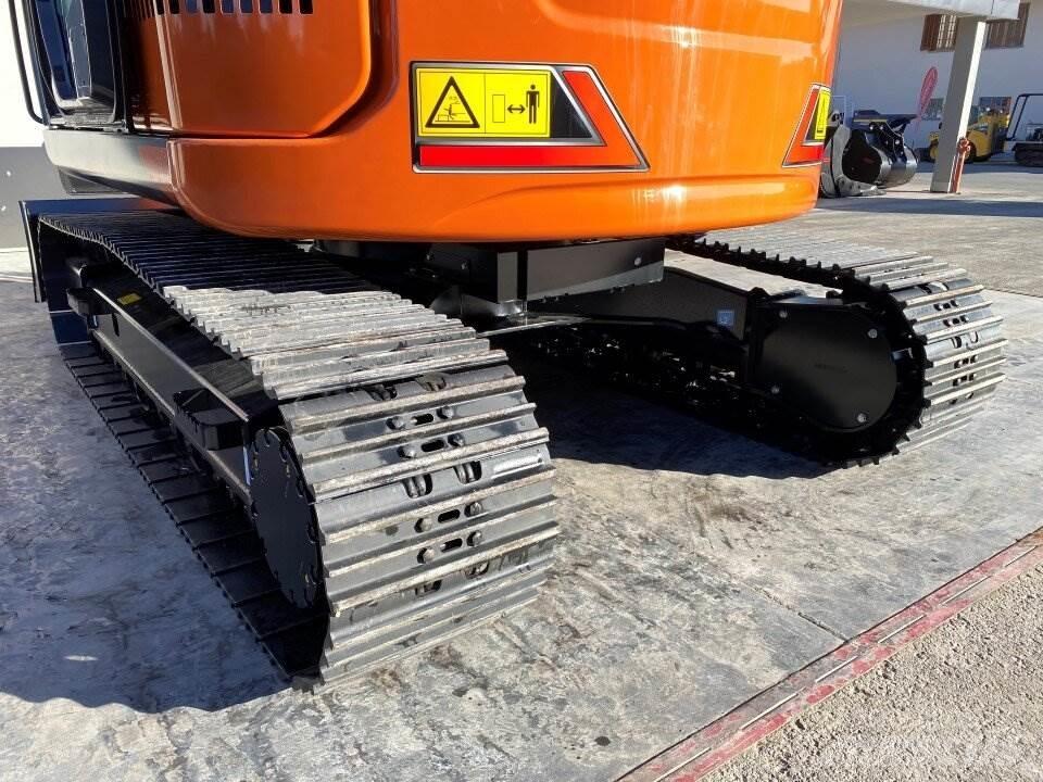Hitachi ZX135US-7 Vidēja lieluma ekskavatori 7 t - 12 t