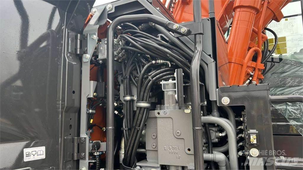 Hitachi ZX175W-7 Ekskavatori uz riteņiem