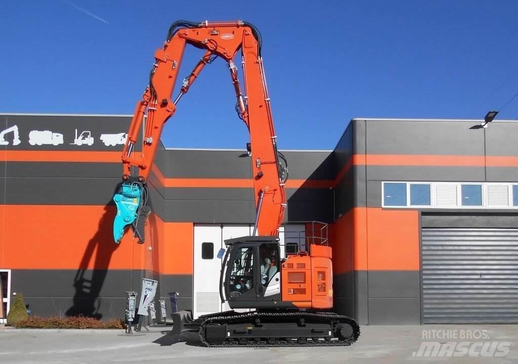 Hitachi ZX225-US6 Kāpurķēžu ekskavatori