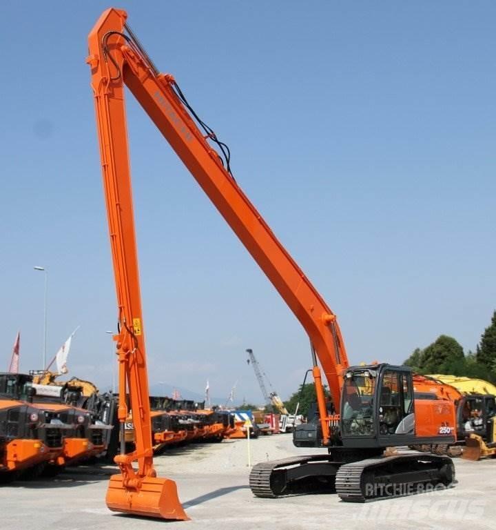 Hitachi ZX250LCN-5B Kāpurķēžu ekskavatori