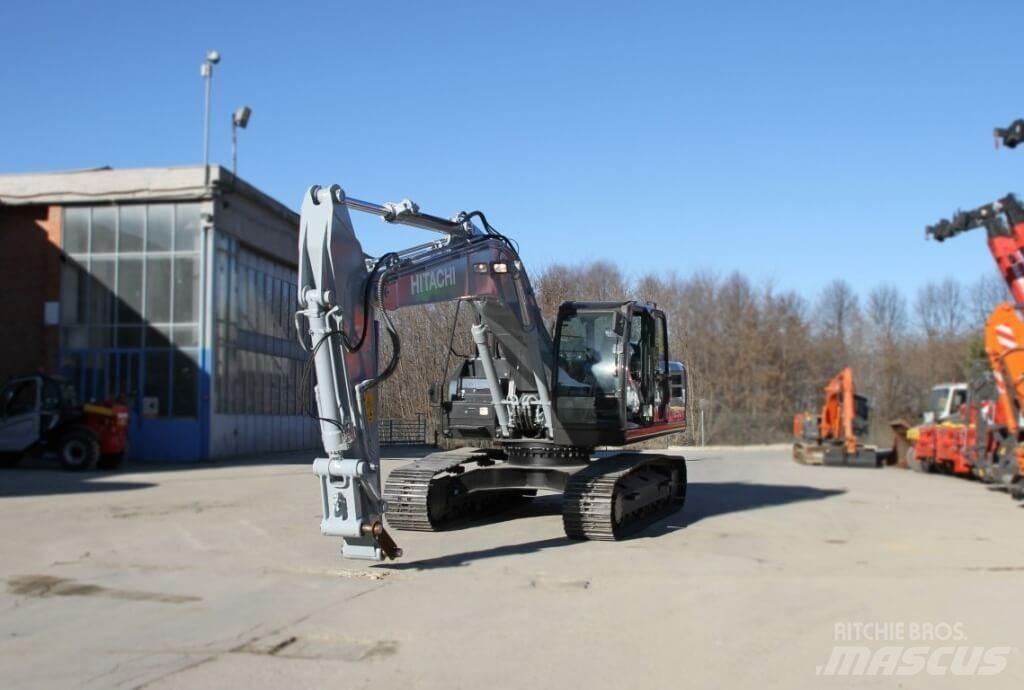 Hitachi ZX250LCN-6 Ekskavatori