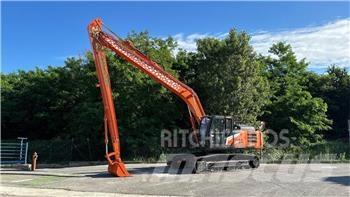 Hitachi ZX250LCN-7 Kāpurķēžu ekskavatori