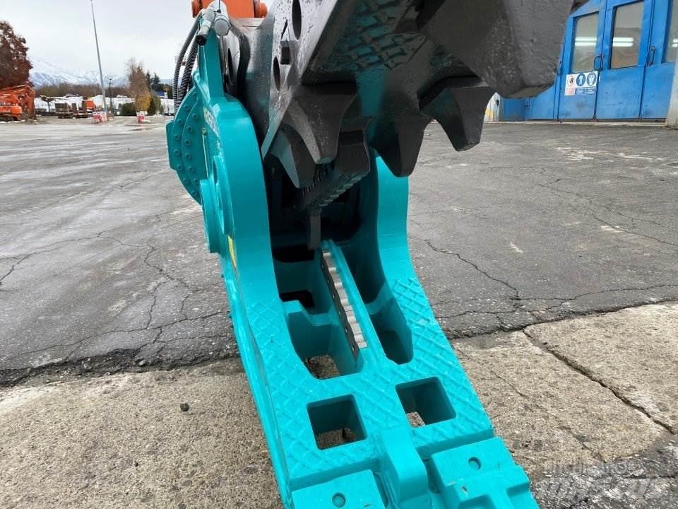 Hitachi ZX470LCH-3 Kāpurķēžu ekskavatori