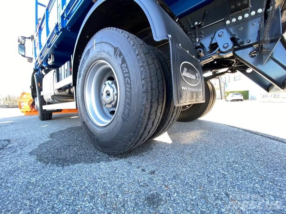 Iveco TRAKKER 360 Sniega naži un tīrītāji