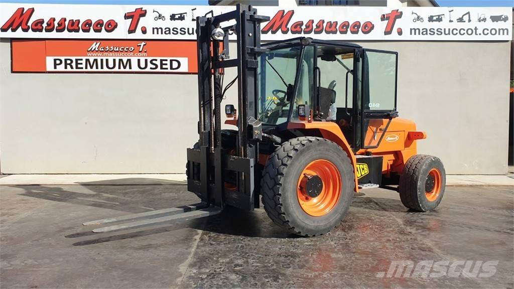 JCB 940 4x2 Apvidus autokrāvējs