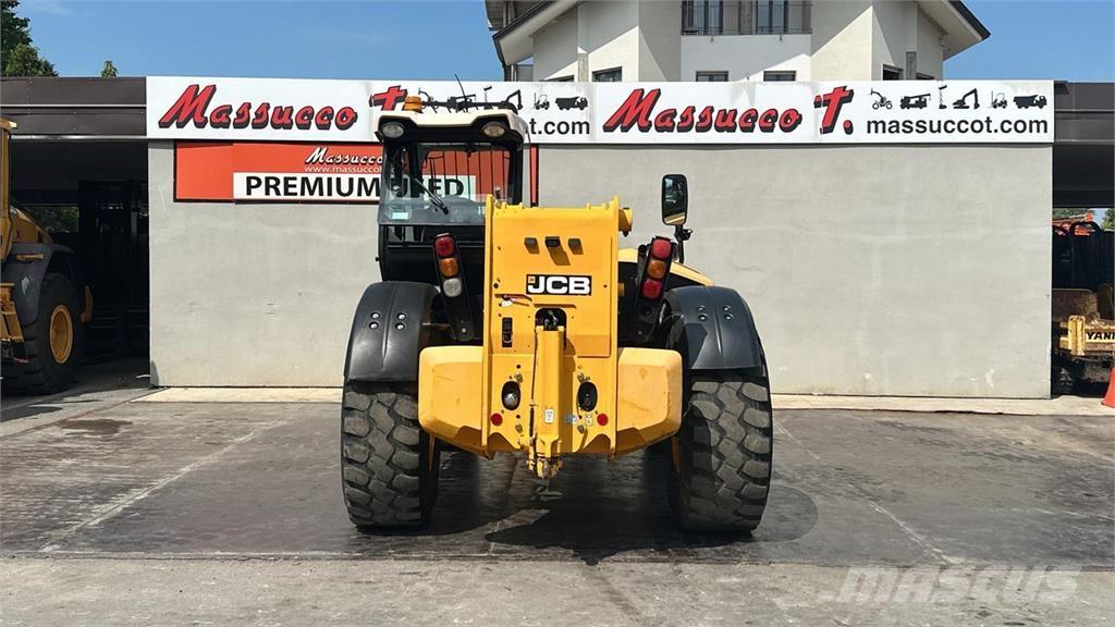 JCB AGROPLUS 560-80 Teleskopiskie manipulatori