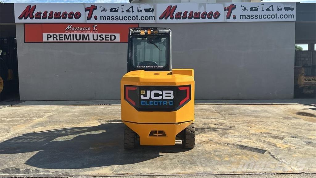 JCB TLT 30-19E 4x2 Teleskopiskie manipulatori