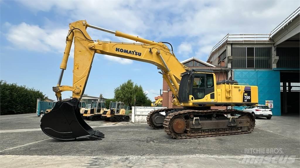 Komatsu PC700 LC-8E0 Kāpurķēžu ekskavatori