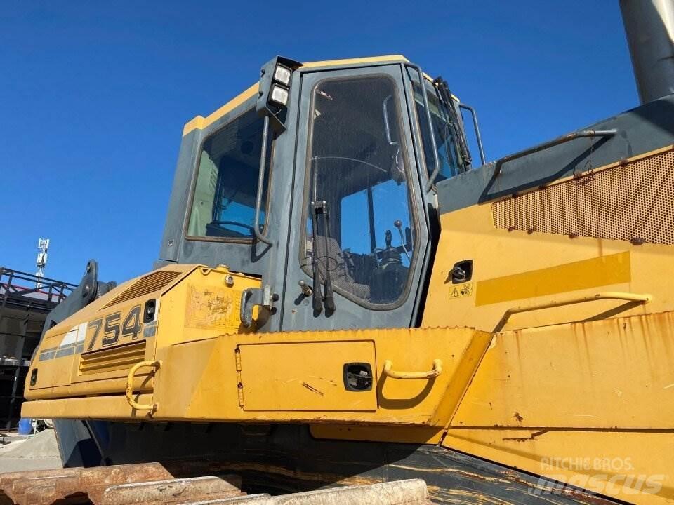 Liebherr 754 Kāpurķēžu buldozeri