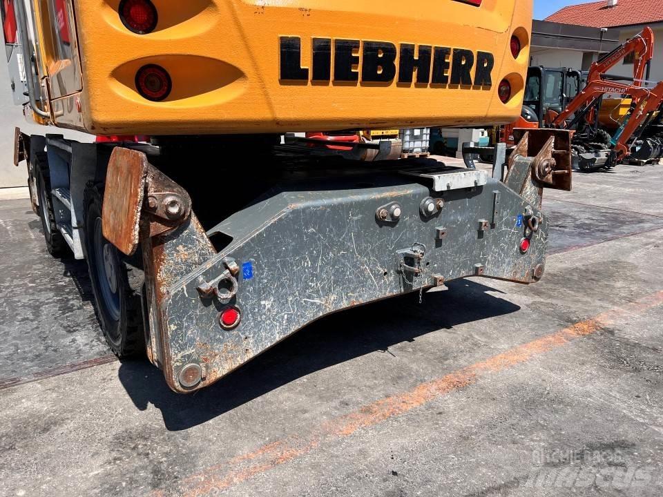 Liebherr LH22 Ekskavatori uz riteņiem