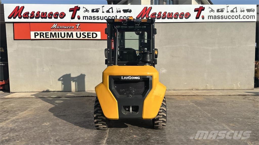 LiuGong CLG2035H 4X4 Tehnika ar dīzeļa dzinēju