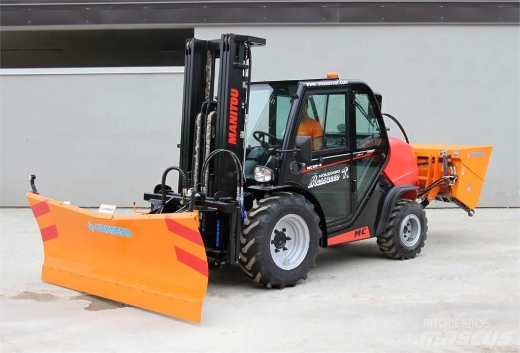 Manitou MC30-4 DK Tehnika ar dīzeļa dzinēju