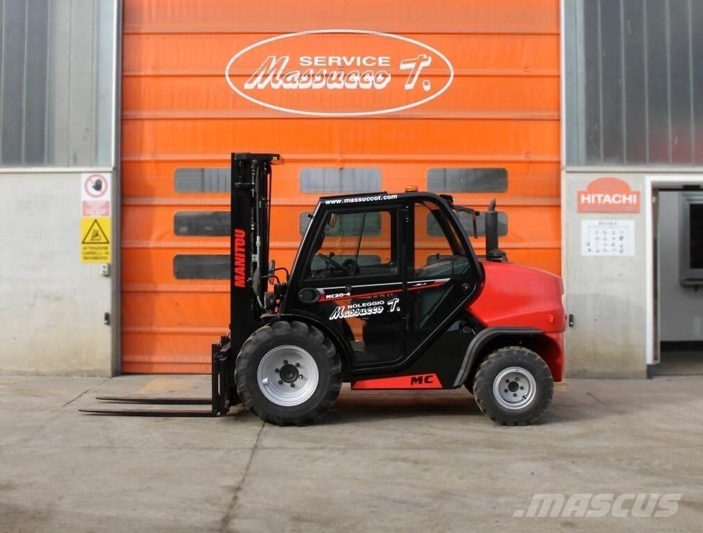 Manitou MC30-4 DK 4X4 Apvidus autokrāvējs